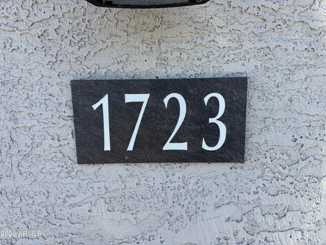 Photo - 1723 W Sombra Ave