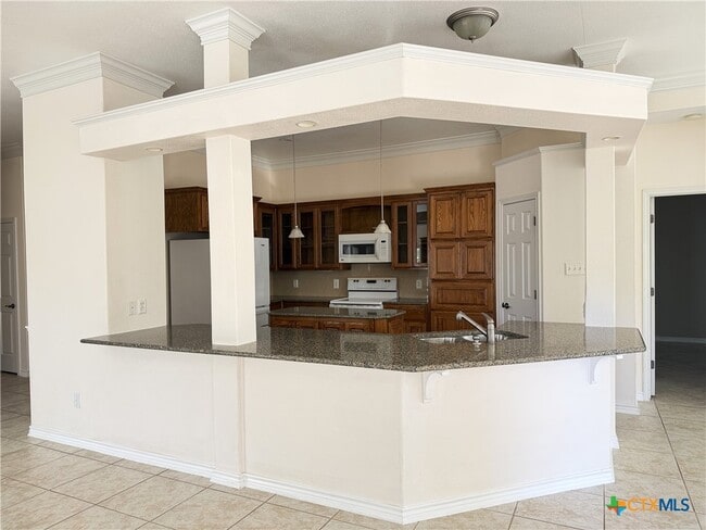 Photo - 2600 Garden Brook Trail