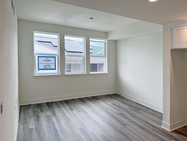 17050 Depot St Unit 302