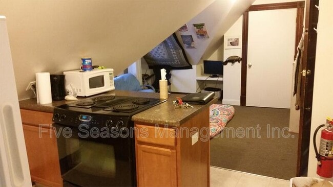 Photo - 134 Buell St