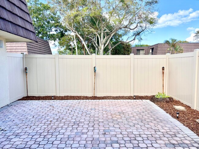 Photo - 7206 72nd Way