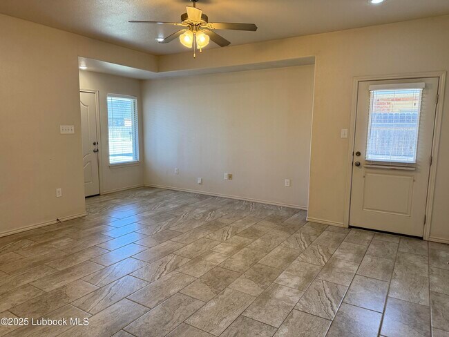 Photo - 6711 Pontiac Ave