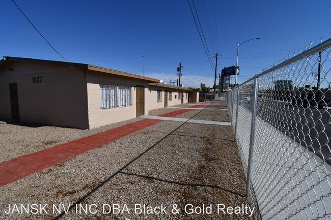 3 br, 1 bath House - 1007 C Street Unit 1 - 3 br, 1 bath House - 1007 C Street Unit 1