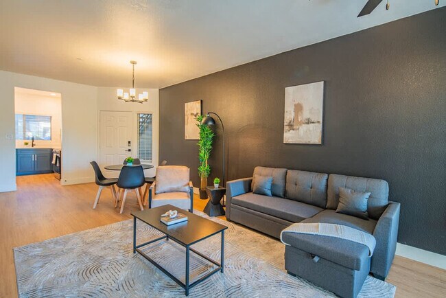 Photo - 7900 E Princess Dr Unidad ID1263165P