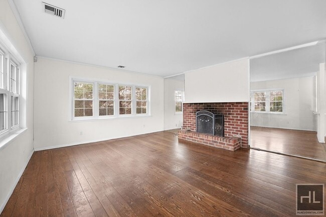 Photo - 188 STREET Unit 1