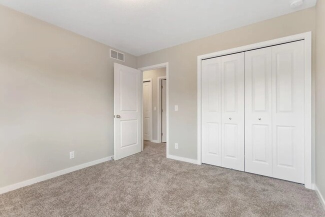 Photo - 737 Butternut Dr
