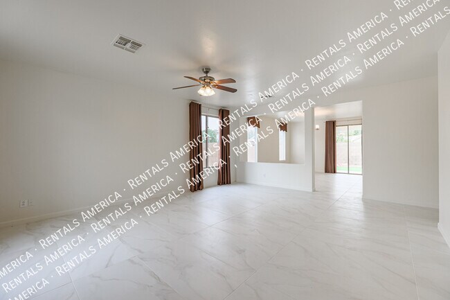 Photo - 885 W Caroline Ln