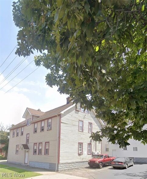 1304 W 64th St Unidad 5