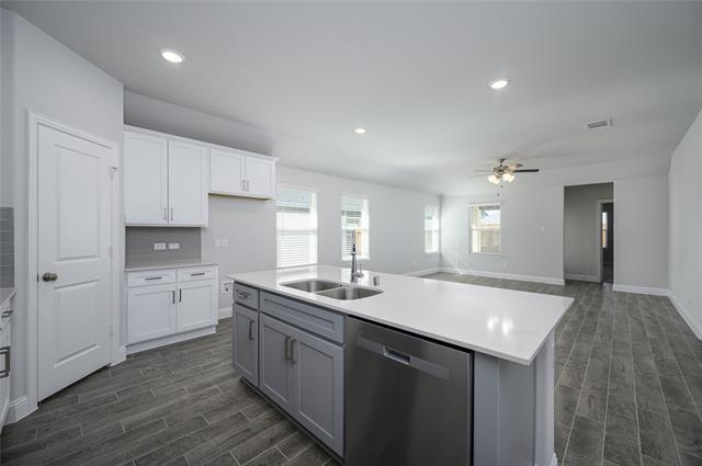 Photo - 501 Amenduni Ln