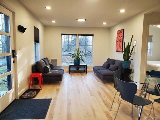 Photo - 44 Dellenbaugh Rd