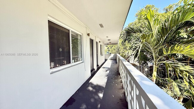 Photo - 42 SW 14th St Unidad 203