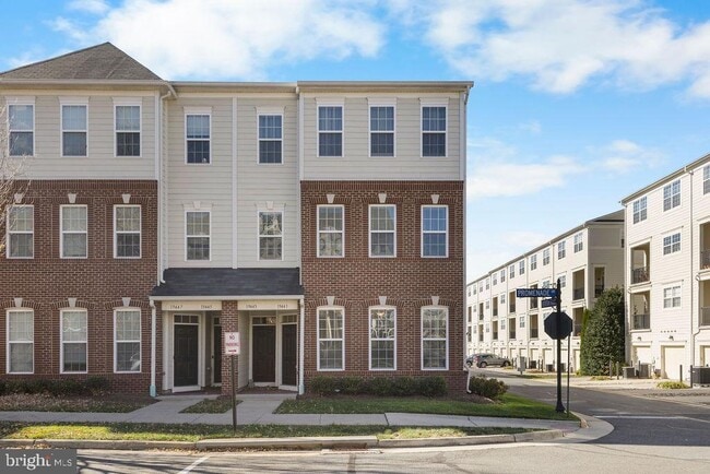 Building Photo - 19441 Promenade Dr