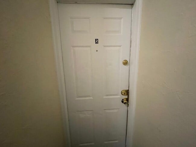 Building Photo - 2 bedroom in Boston MA 02115 Rental