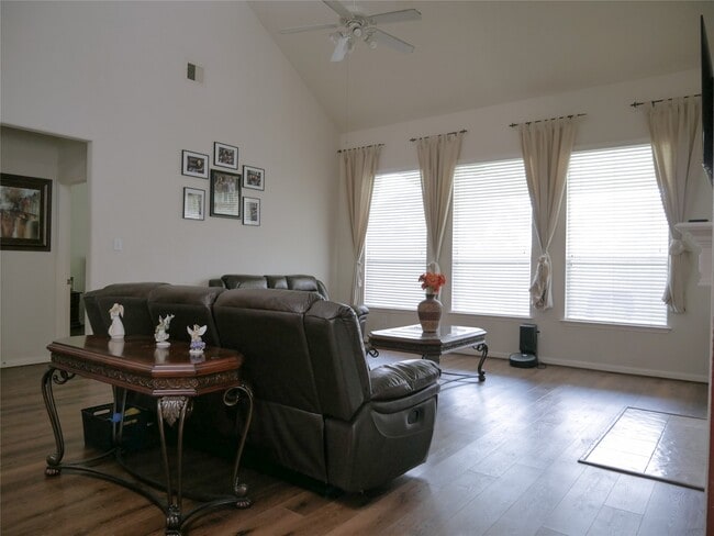 Photo - 17619 Emerald Garden Ln