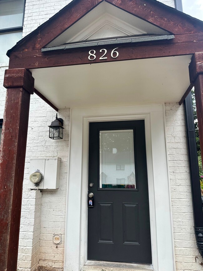 Photo - 826 Burns Walk Ct NW