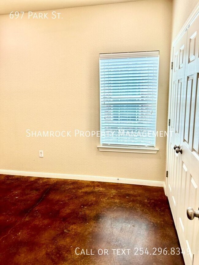 McGregor Springs Square Addition Rental House Rental in Mcgregor, TX