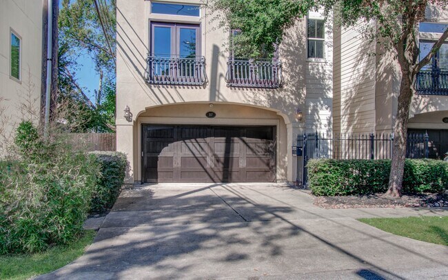 Photo - 517 Fowler St