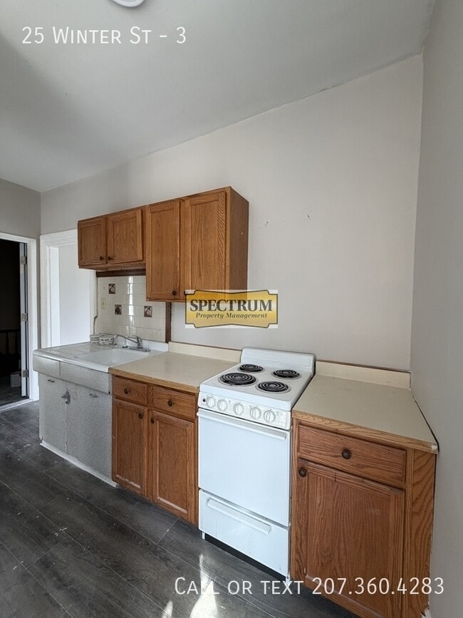 Building Photo - 25 Winter St Unit 3