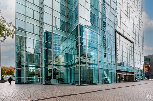 Photo - Skyline Tower