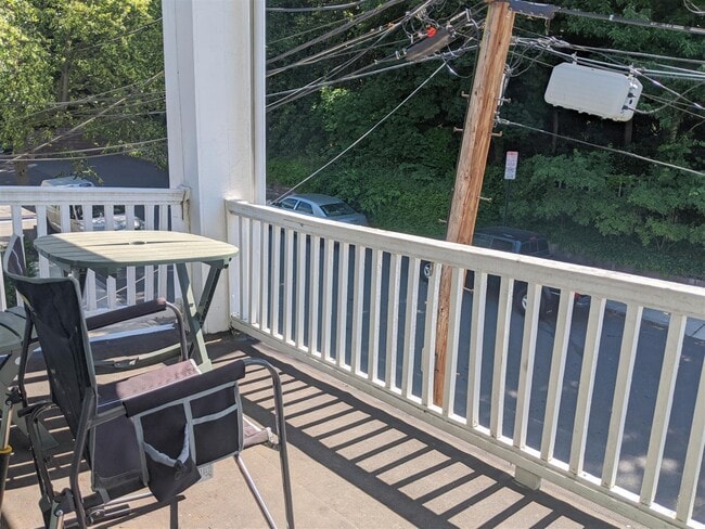 Photo - 64 Linden Ave Unit 2