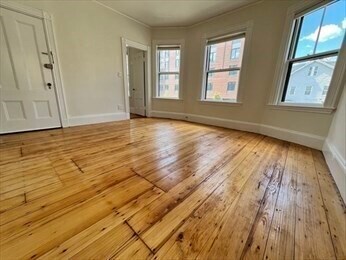 Photo - 98 Boylston St Unit 1