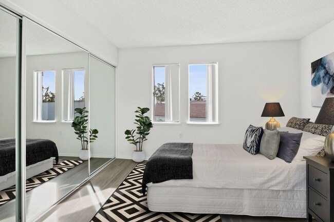 Photo - 21 California Ave