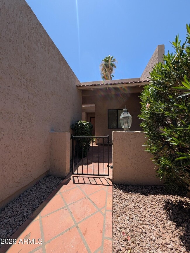 5650 N 78th Pl