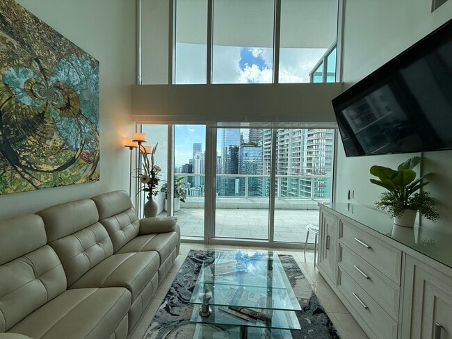 Building Photo - 41 SE 5th St Unit BORS 2308 Rental