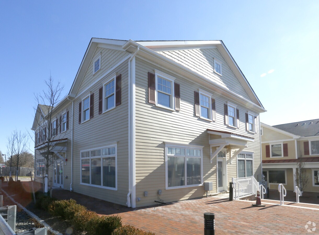 Village Green Apartments - Village Green Apartments