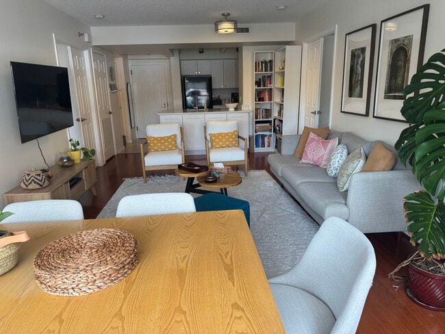 Photo - 5809 Nicholson Ln Unit Wisconsin Building