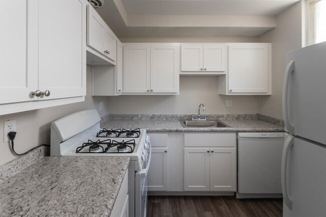 Photo - Colonial Ridge