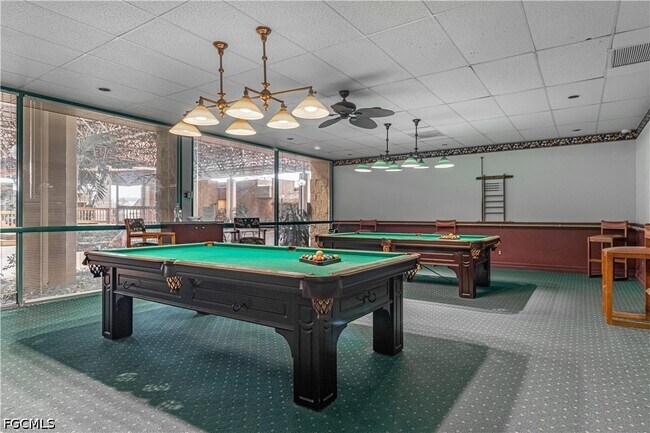 Building Photo - 1580 Pine Valley Dr Unit 103