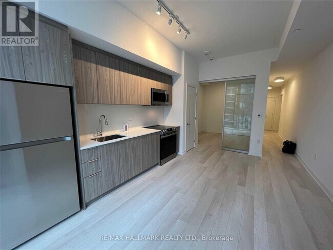 Photo - 357 King St W Unit 1908