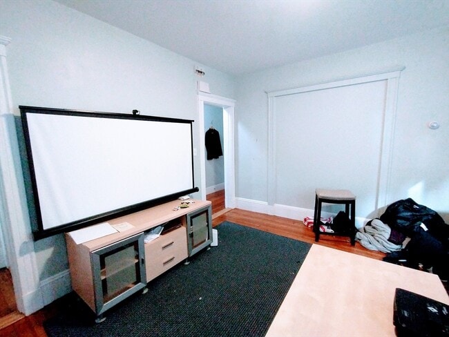 Photo - 86 Conwell Ave Unidad 1