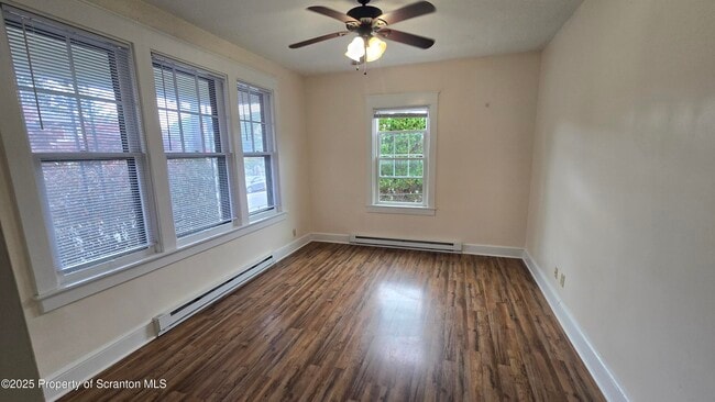 Photo - 281 E Main St