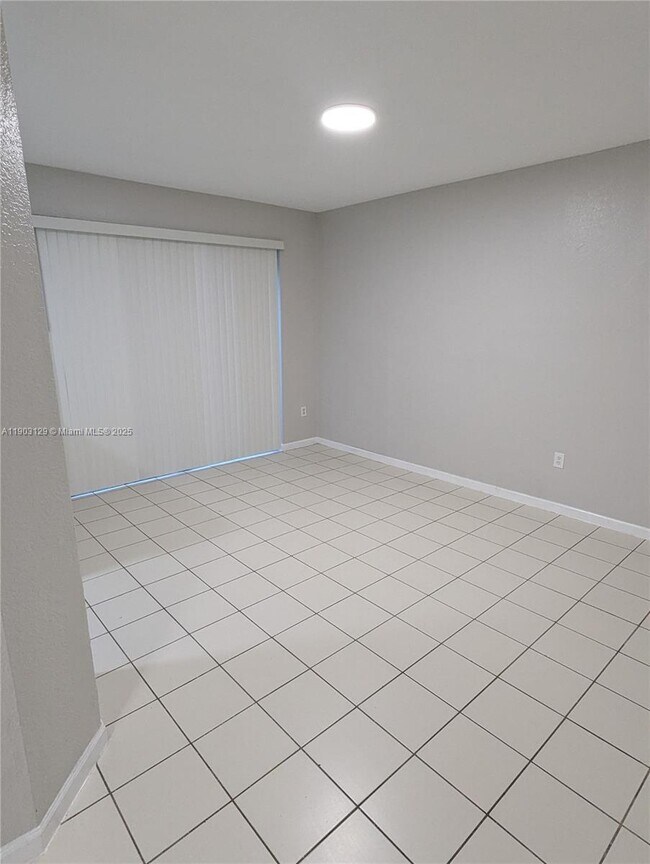 Photo - 1413 SE 24th Ct