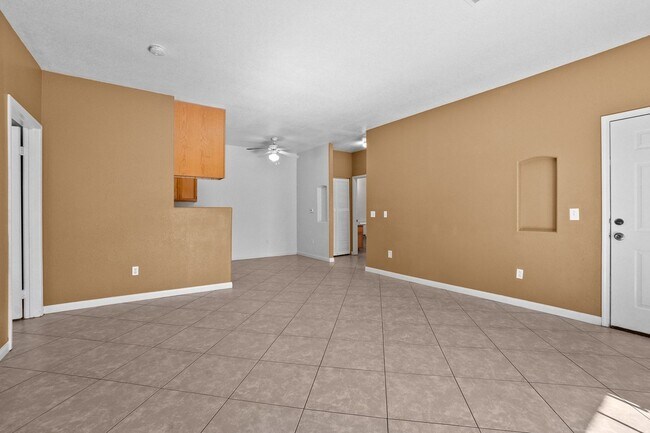 Photo - BEAUTIFUL 2 Bedroom Condo near Nellis Airf...