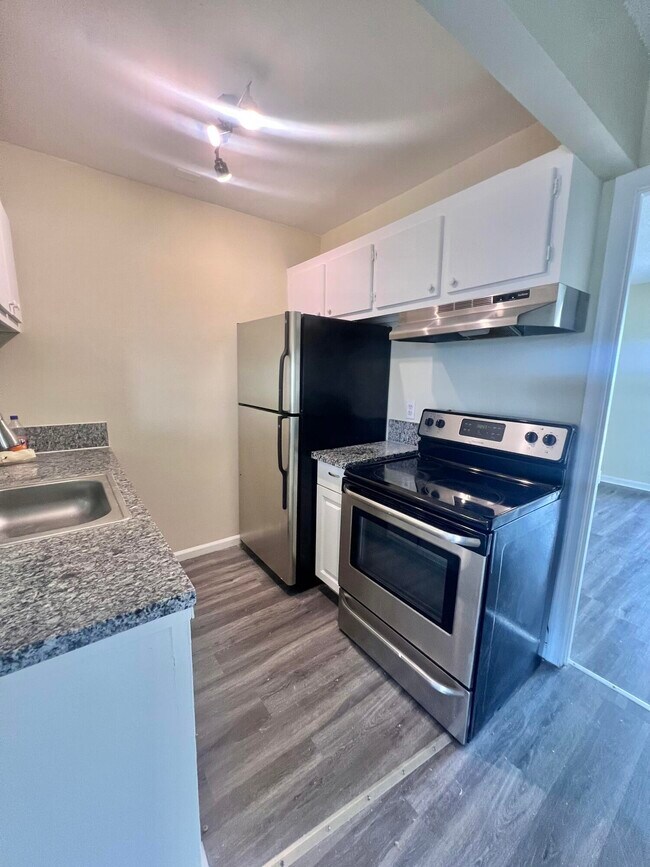 Building Photo - 1500 N Congress Ave Unit A308