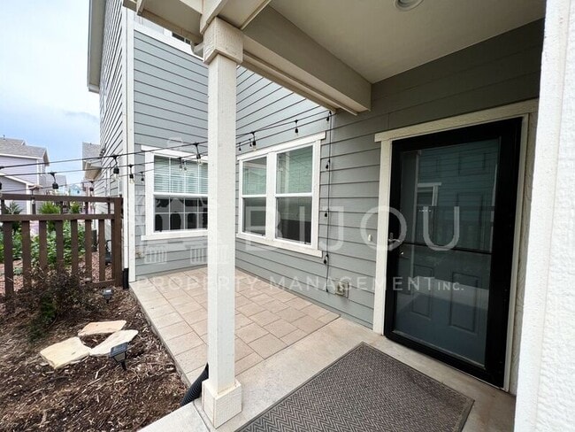 Photo - 1167 Solitaire St