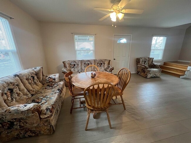 Photo - 17366 Tennyson St