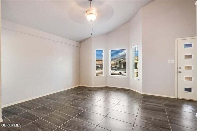 Photo - 4821 Adrian Campos St