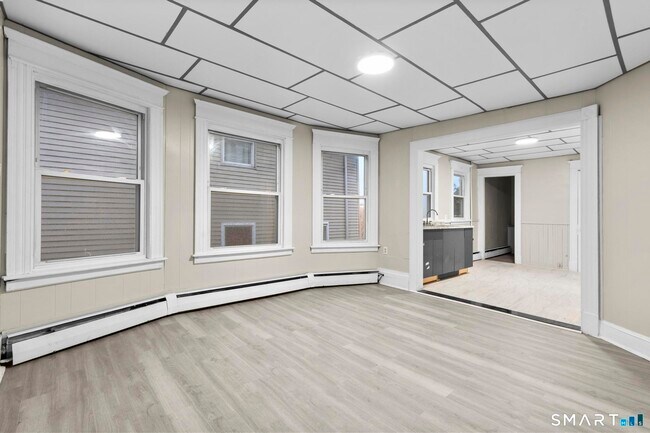 Photo - 37 Plaza Ave Unit 2