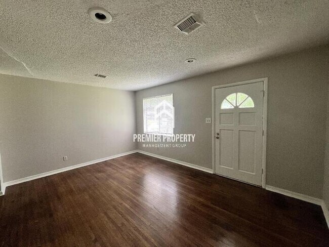 Photo - 4777 Helene Rd