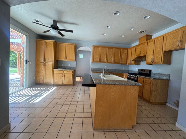 Photo - Great Location! 5BD and 3BA in a desirable North Stockton