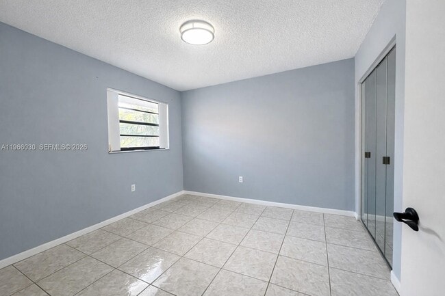 Photo - 550 SW 115th Ave