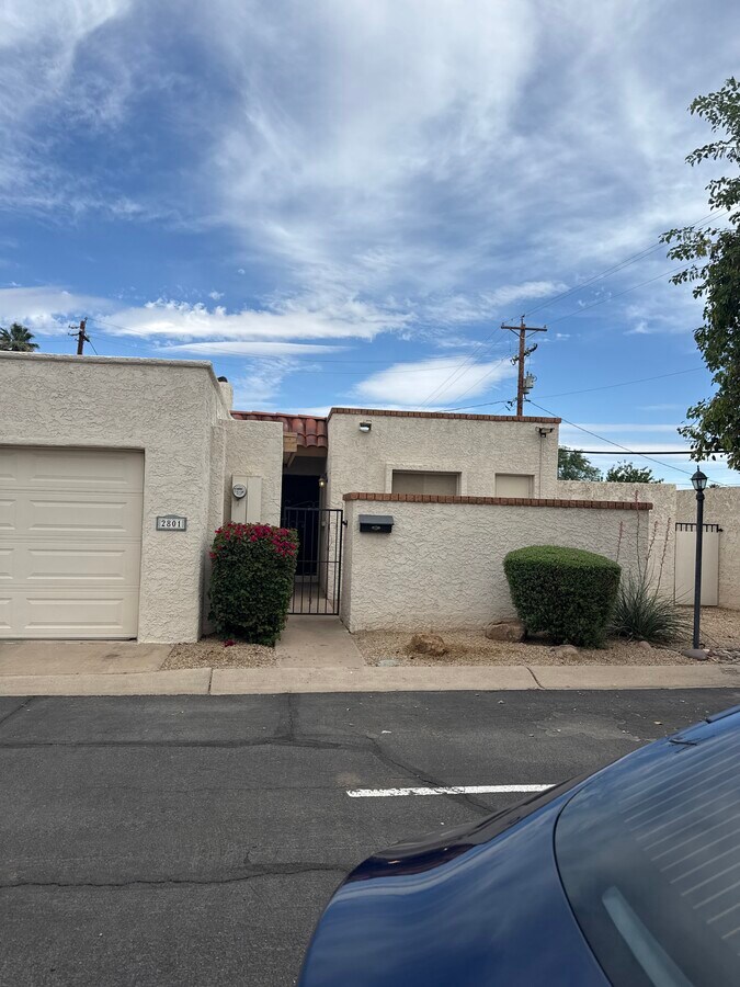 Photo - 2801 N 26th Pl