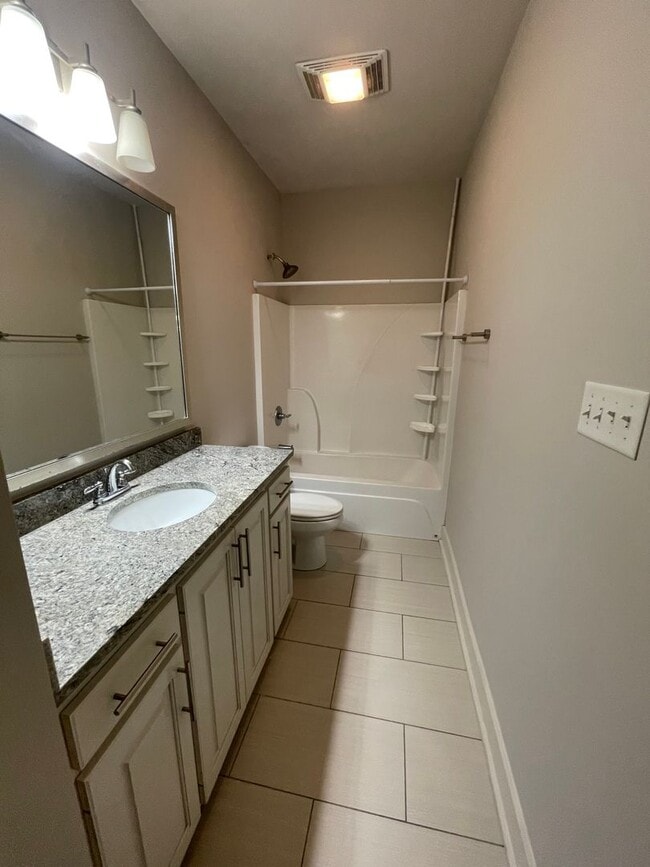 Photo - 3 Bedroom House in The desirable University Villas