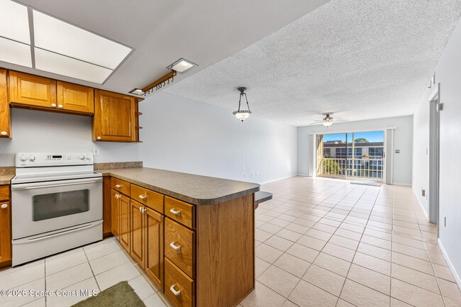 Photo - 2135 N Courtenay Pkwy Unidad 244