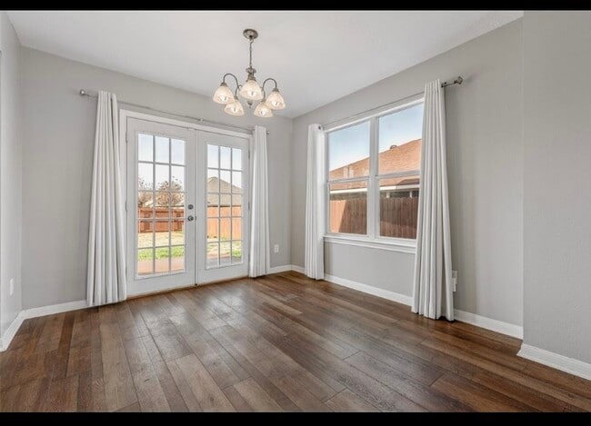 Photo - 1600 Kingsgate Dr