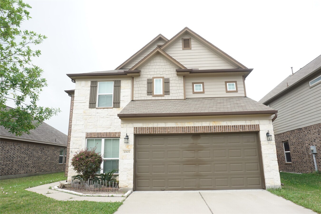 Photo - 10615 Chestnut Path Way
